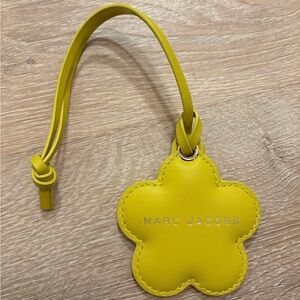 NWOT Marc Jacobs 🌼 The Daisy Mirror Bag Charm